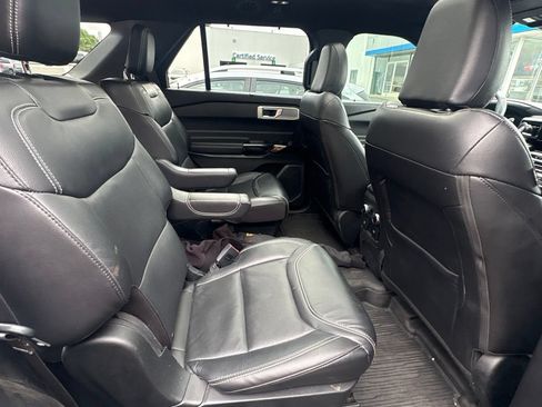 Used 2022 Ford Explorer ST w/ Equipment Group 401A AWD/4WD image 15