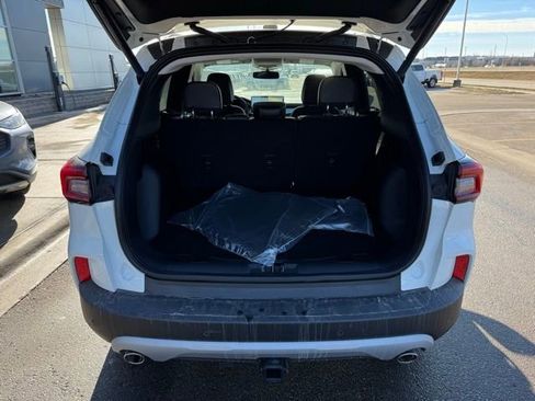 New 2026 Ford Escape SE w/ PHEV Premium Package FWD image 33