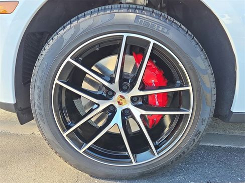 Used 2023 Porsche Macan S image 24