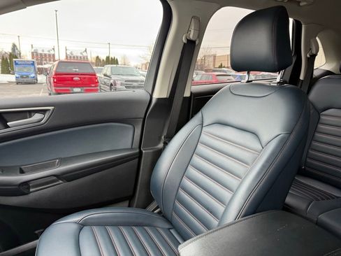 Used 2022 Ford Edge SEL w/ Sport Appearance Package image 26