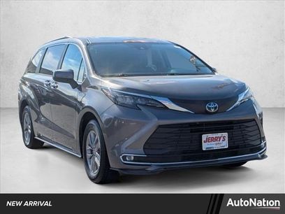 Used 2024 Toyota Sienna XLE
