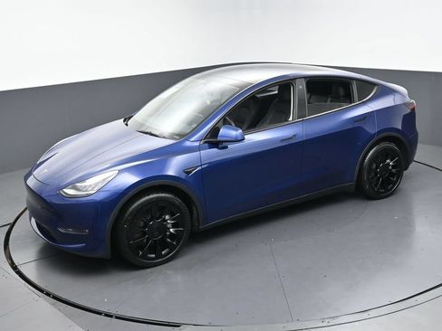 Used 2021 Tesla Model Y 2WD image 41