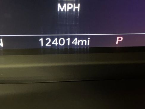 Used 2021 Chevrolet Silverado 1500 LTZ w/ LTZ Premium Package image 18