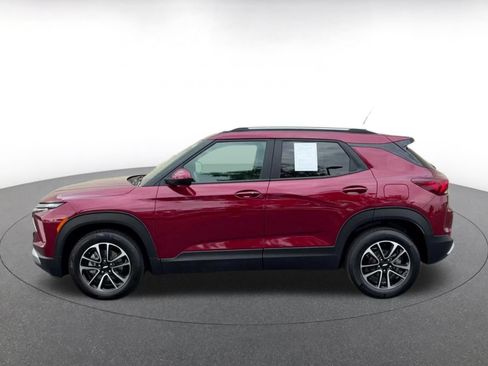 Used 2025 Chevrolet TrailBlazer LT FWD image 7
