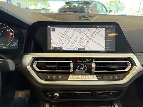 Used 2022 BMW M440i Convertible w/ Premium Package RWD image 17