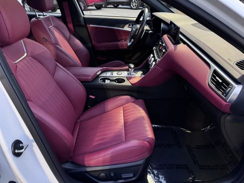 Used 2023 Genesis G70 2.0T w/ Sport Prestige Package image 15