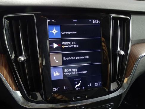 Used 2019 Volvo S60 T5 Momentum w/ Multimedia Package image 33