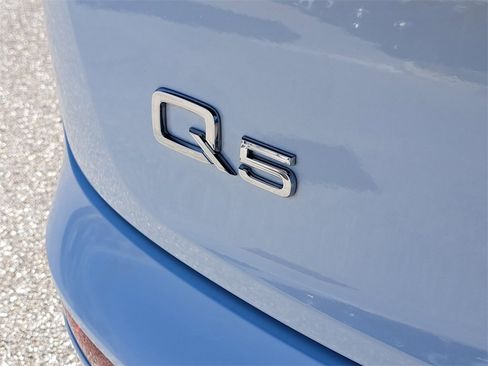 Certified 2023 Audi Q5 2.0T Premium w/ Convenience Package image 5