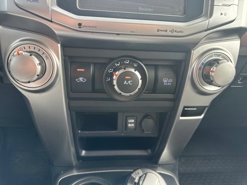 Used 2019 Toyota 4Runner SR5 AWD/4WD image 15
