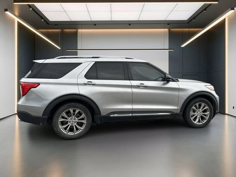 Used 2021 Ford Explorer Limited RWD image 8