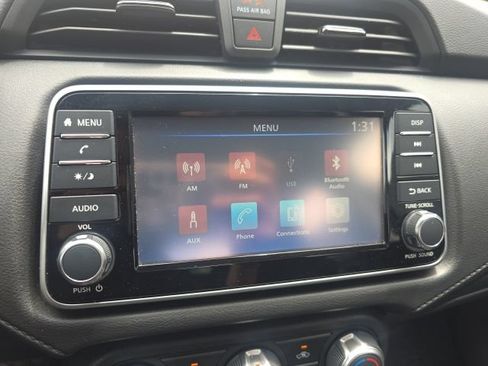 Certified 2025 Nissan Versa S w/ S Plus Package FWD image 18
