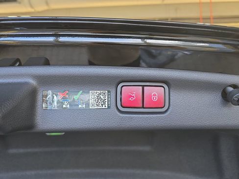 Certified 2025 Mercedes-Benz C 300 Sedan image 16