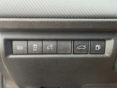 Certified 2025 Toyota Camry SE image 18