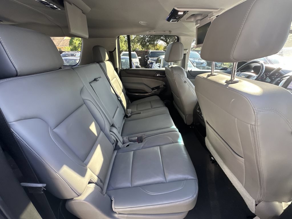 Used 2019 Chevrolet Suburban LT RWD image 13