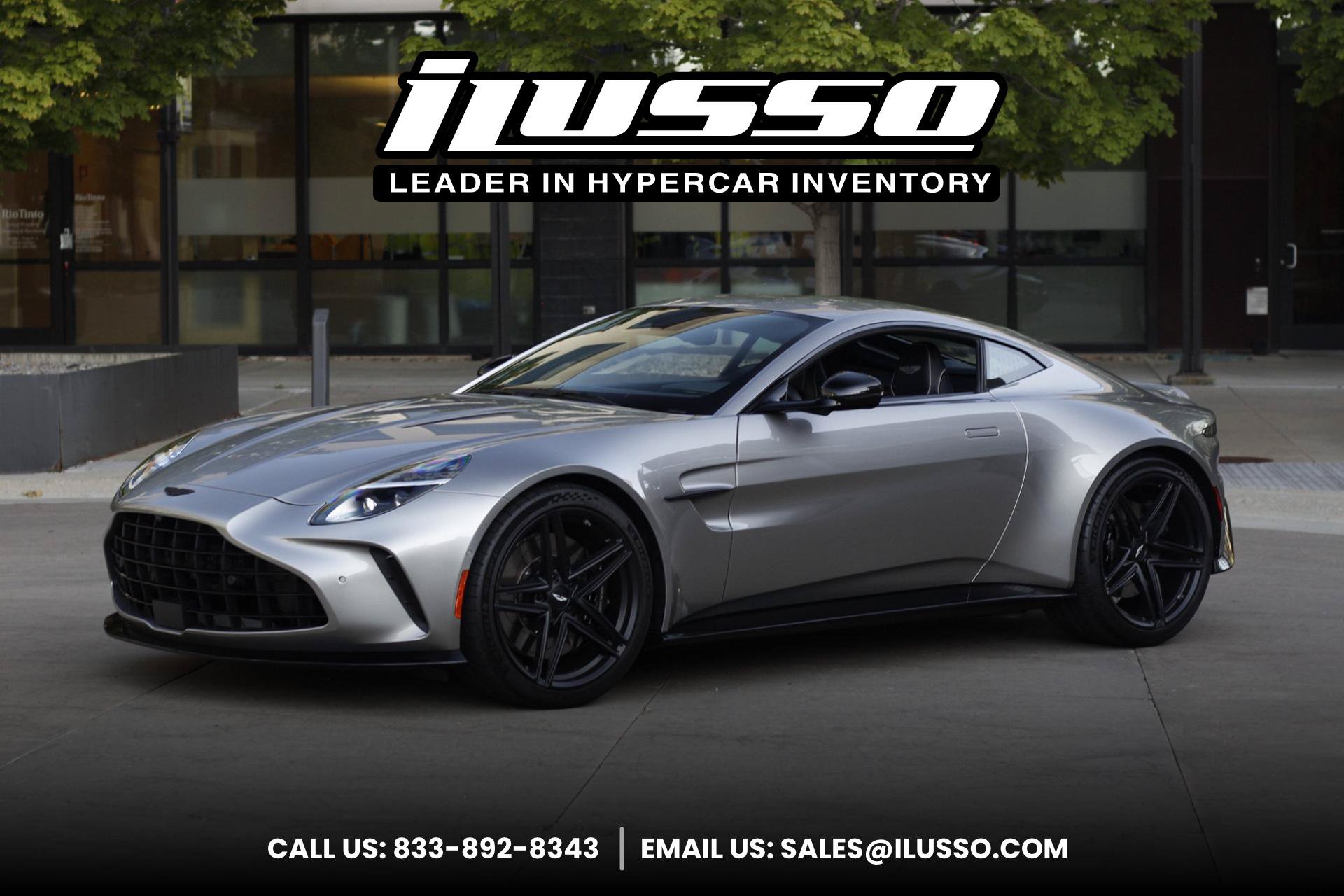 Used 2025 Aston Martin V8 Vantage Coupe RWD image 1