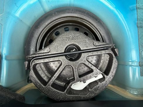 Used 2017 Ford Fiesta SE FWD image 36