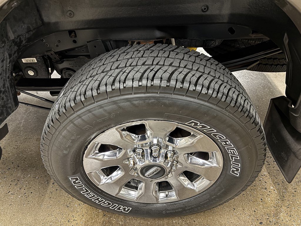 Used 2017 Ford F250 Lariat w/ Chrome Package AWD/4WD image 10