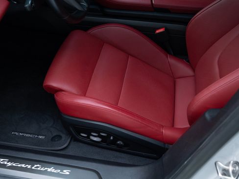 Certified 2022 Porsche Taycan Turbo S image 16