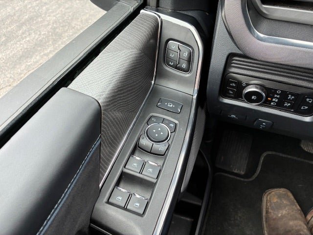 Used 2025 Ford F250 Platinum AWD/4WD image 29