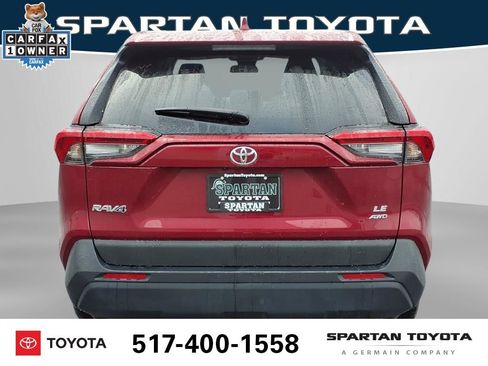 Used 2024 Toyota RAV4 LE AWD/4WD image 8