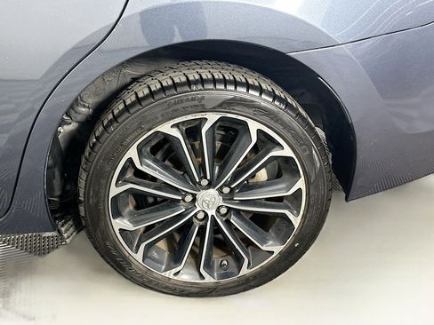 Used 2015 Toyota Corolla S image 11