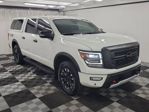 Used 2023 Nissan Titan PRO-4X w/ Pro-4x Convenience Package image 5