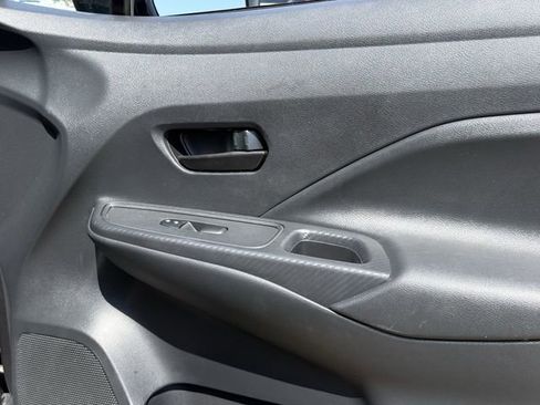Used 2025 Nissan Versa S FWD image 25