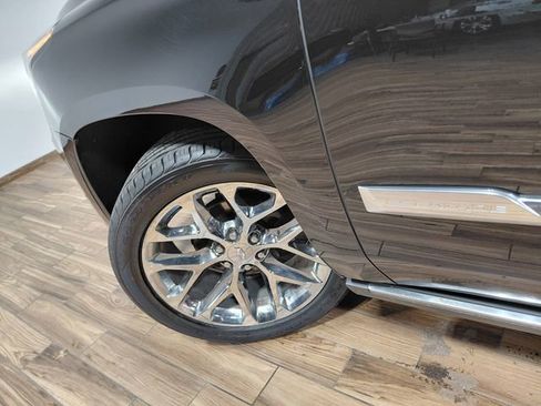 Certified 2018 Cadillac Escalade Platinum AWD/4WD image 26