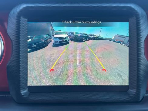 Used 2021 Jeep Wrangler Unlimited Rubicon AWD/4WD image 12