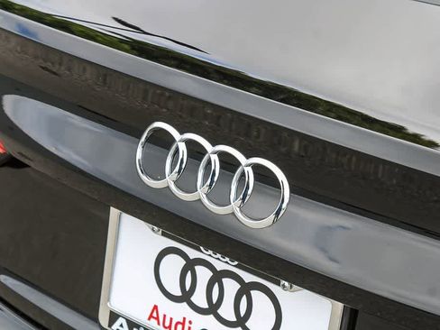 Used 2023 Audi Q3 2.0T Premium w/ Convenience Package image 11