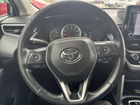 Used 2022 Toyota Corolla Cross LE FWD image 17