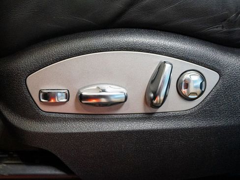 Certified 2022 Porsche Macan image 21