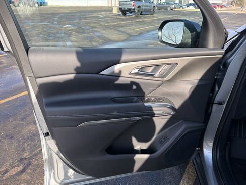 New 2026 Chevrolet Traverse LT image 10