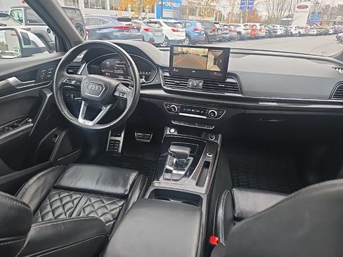 Used 2023 Audi SQ5 Premium Plus w/ Premium Plus Package image 16