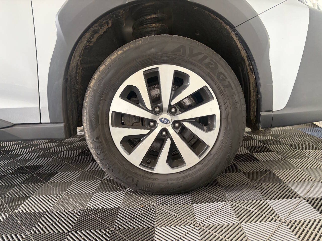 Used 2023 Subaru Outback Premium AWD/4WD image 23