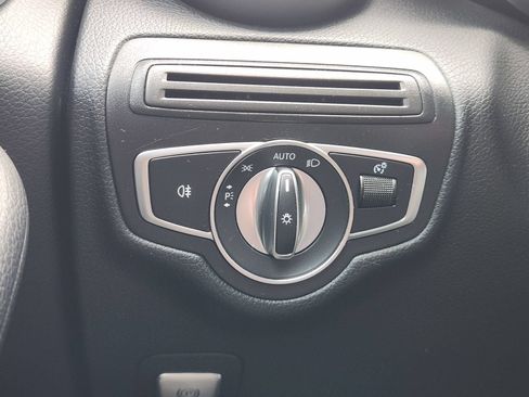 Used 2018 Mercedes-Benz GLC 300 image 22