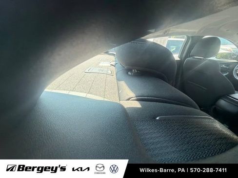 Used 2021 Chevrolet Malibu RS FWD image 16