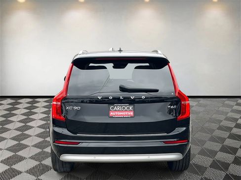 Used 2022 Volvo XC90 T6 Momentum w/ Climate Package image 4