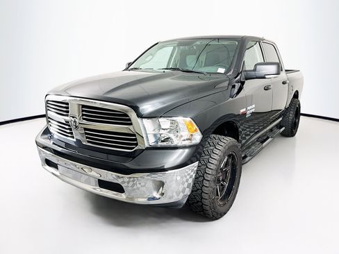 Used 2019 RAM 1500 Big Horn image 3