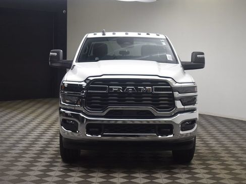 New 2026 RAM 2500 Big Horn AWD/4WD image 2