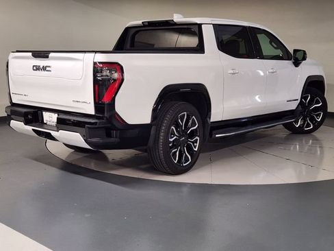 Used 2025 GMC Sierra EV Denali AWD/4WD image 2