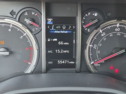 Used 2021 Toyota 4Runner TRD Off-Road AWD/4WD image 23