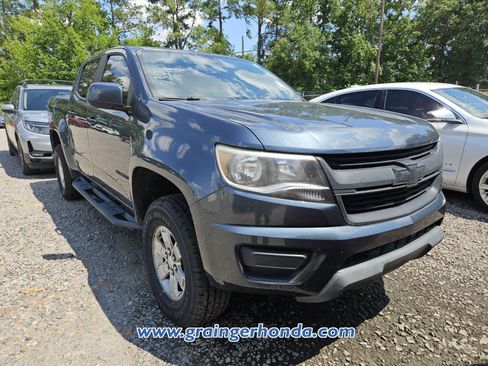 Used 2020 Chevrolet Colorado W/T w/ WT Convenience Package RWD image 3