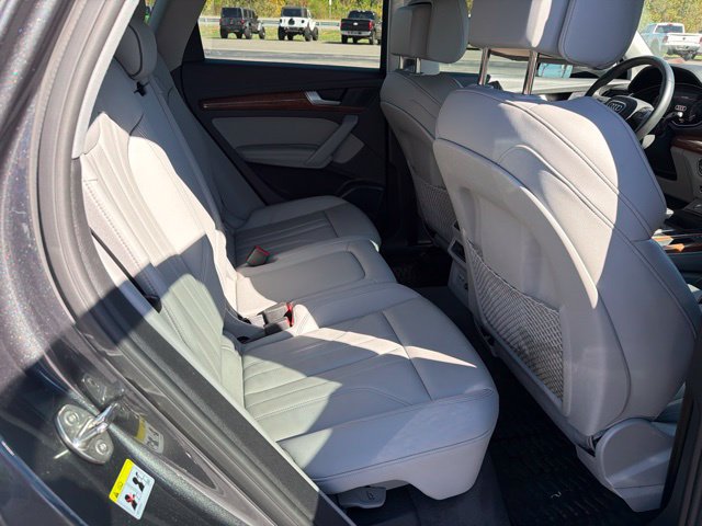 Used 2023 Audi Q5 e Premium Plus w/ Premium Plus Package AWD/4WD image 5