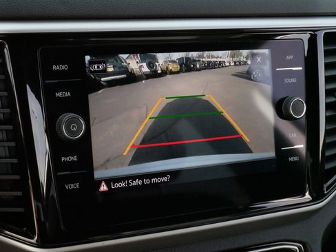 Certified 2023 Volkswagen Atlas Cross Sport SE AWD/4WD image 29