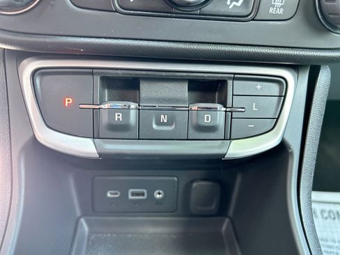 Used 2023 GMC Terrain SLE w/ Driver Convenience Package AWD/4WD image 20