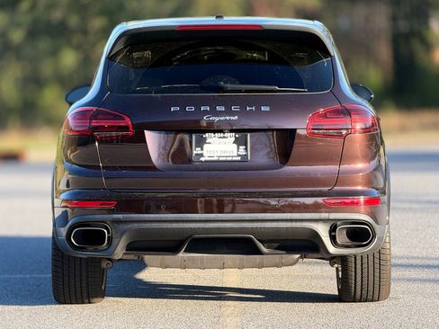 Used 2017 Porsche Cayenne Platinum Edition image 5