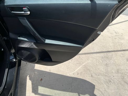 Used 2012 MAZDA MAZDA3 i Sport FWD image 15