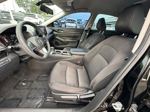 Used 2022 Nissan Altima 2.5 S FWD image 23