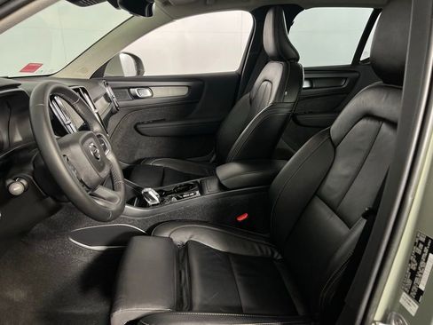 Used 2023 Volvo XC40 B5 Plus w/ Driver Assist Package image 23